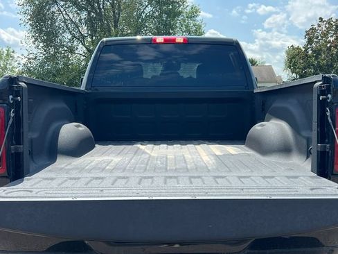 Used 2025 RAM 2500 Big Horn AWD/4WD image 7