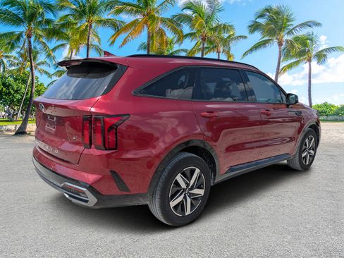 Used 2021 Kia Sorento S FWD image 4