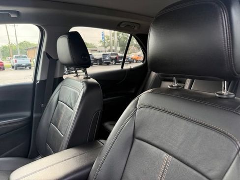 Used 2022 Chevrolet Equinox Premier AWD/4WD image 8