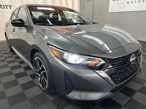 Used 2024 Nissan Sentra SR image 2