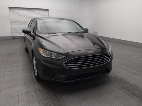 Used 2019 Ford Fusion SE FWD image 14