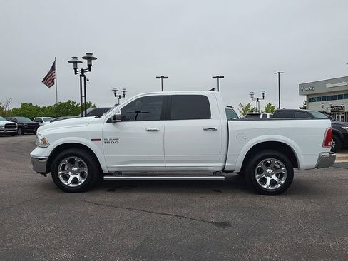 Used 2018 RAM 1500 Laramie w/ Convenience Group AWD/4WD image 7