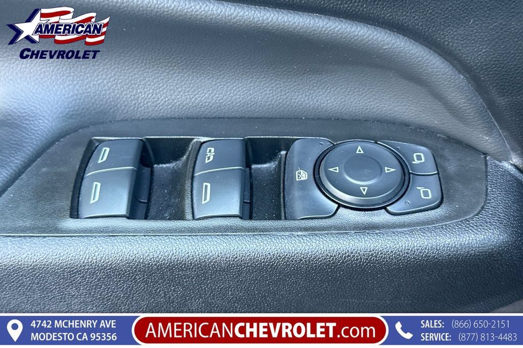 Used 2024 Chevrolet Equinox LT FWD image 12