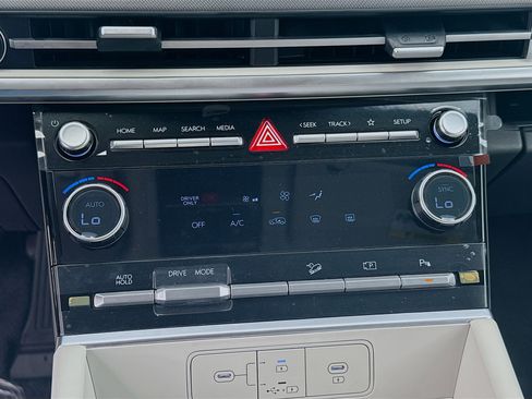 New 2026 Hyundai Santa Fe SE FWD image 12