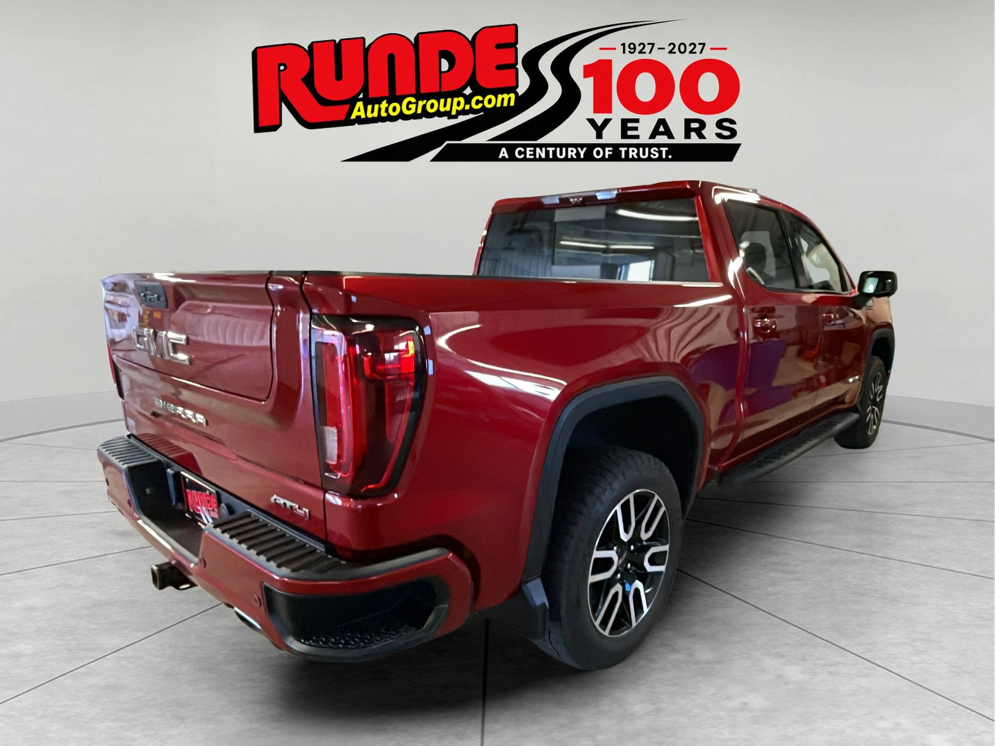 Used 2021 GMC Sierra 1500 AT4 w/ AT4 Premium Package AWD/4WD image 5