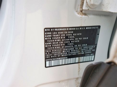 Certified 2022 Volkswagen Taos SE w/ Driver Assistance Package image 27