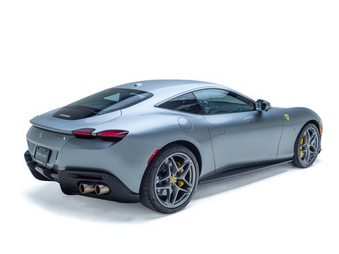 Used 2023 Ferrari Roma RWD image 8