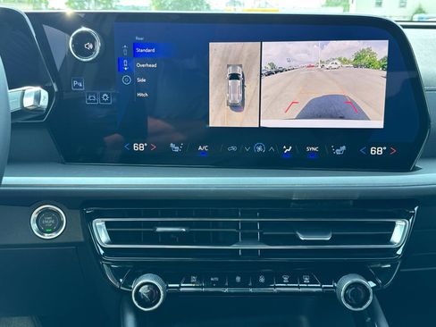 New 2025 Chevrolet Traverse LT w/ Enhanced Driving Package image 14