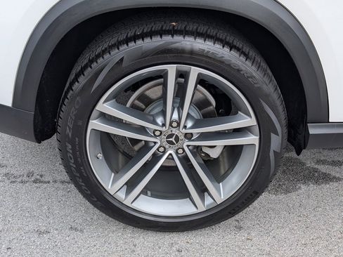 Used 2021 Mercedes-Benz GLE 350 w/ Premium Package image 32