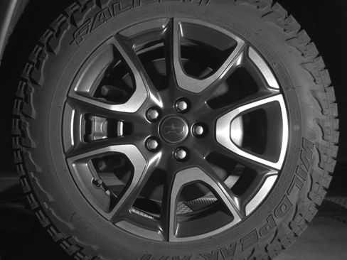 Used 2025 Jeep Compass Trailhawk image 12