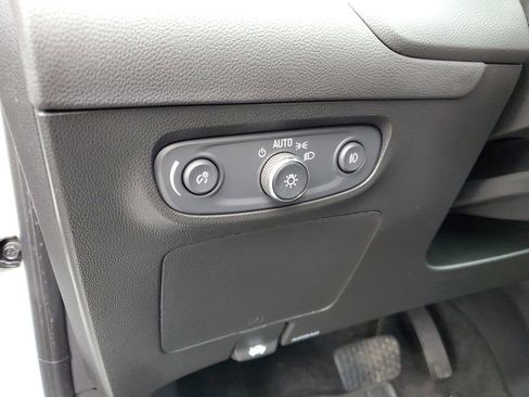 Used 2023 Buick Encore GX Essence w/ Experience Buick Package AWD/4WD image 11