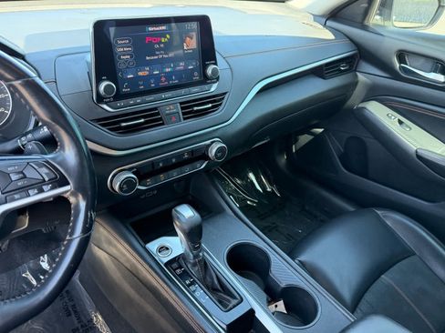 Used 2021 Nissan Altima 2.5 SR image 25