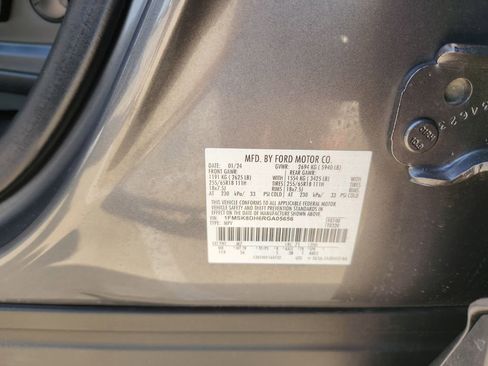 Used 2024 Ford Explorer XLT w/ Equipment Group 202A image 35