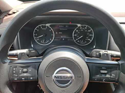 Used 2021 Nissan Rogue S AWD/4WD image 18
