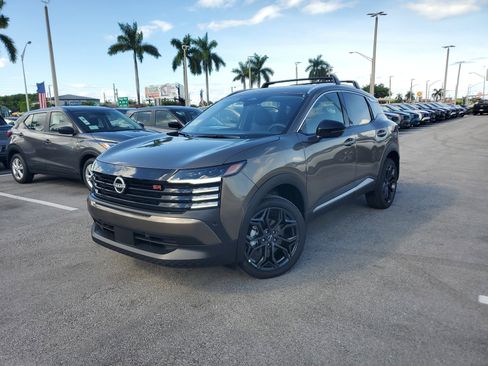 New 2026 Nissan Kicks SR image 26