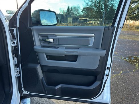 Used 2016 RAM 1500 Lone Star image 12