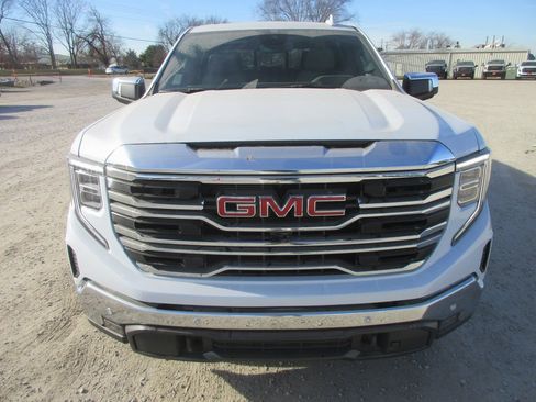 New 2026 GMC Sierra 1500 SLT w/ SLT Premium Plus Package image 12