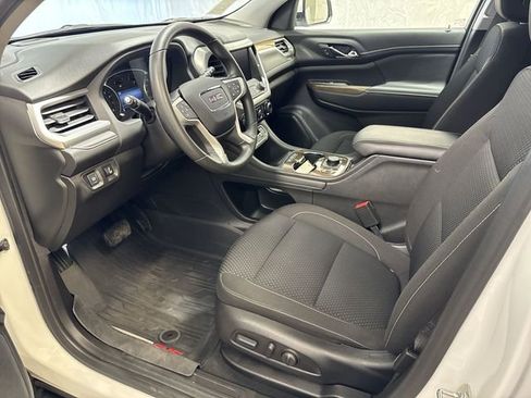 Certified 2023 GMC Acadia SLE w/ Driver Convenience Package image 11