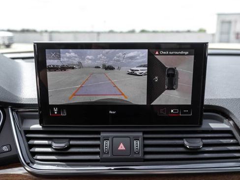 Certified 2023 Audi Q5 2.0T Premium Plus w/ Premium Plus Package AWD/4WD image 17