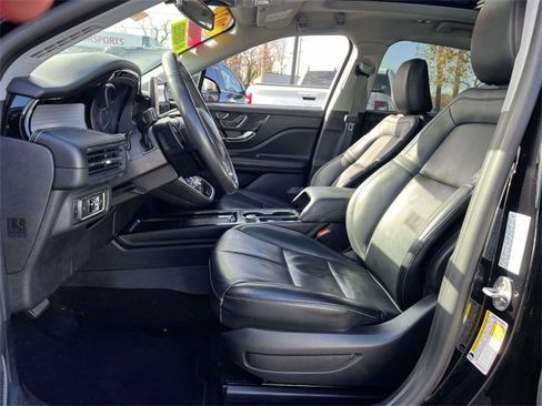 Certified 2022 Lincoln Corsair AWD w/ Premium Package image 8