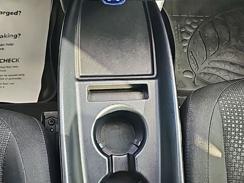 Used 2020 Toyota Prius LE image 23