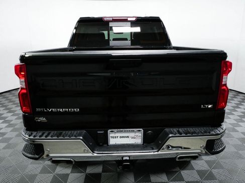 Used 2022 Chevrolet Silverado 1500 LTZ w/ LTZ Convenience Package II AWD/4WD image 28