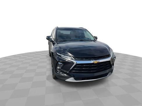 Certified 2024 Chevrolet Blazer LT w/ LPO, Floor Liner Package image 2