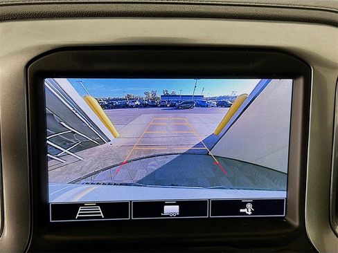 Used 2020 Chevrolet Silverado 1500 LTZ w/ LTZ Premium Package image 14