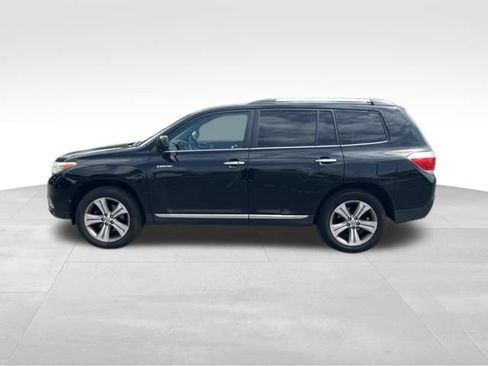 Used 2012 Toyota Highlander Limited w/ Tow Pkg FWD image 8