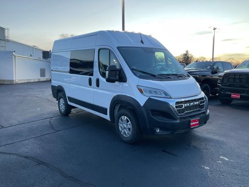 New 2026 RAM ProMaster 1500 w/ Quick Order Package 22G SLT image 1