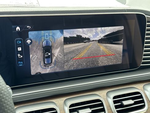 New 2026 Mercedes-Benz GLS 450 4MATIC image 28