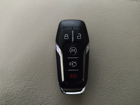 Used 2016 Lincoln MKX Black Label w/ Technology Package image 32