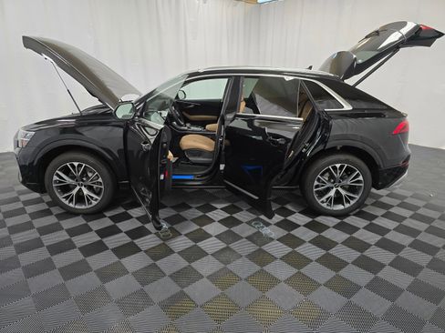 Used 2025 Audi Q8 Premium Plus w/ Premium Plus Package image 12