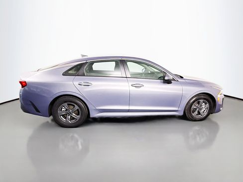 Used 2022 Kia K5 LX image 11