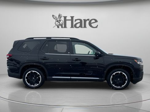 Used 2026 Honda Pilot Touring image 7