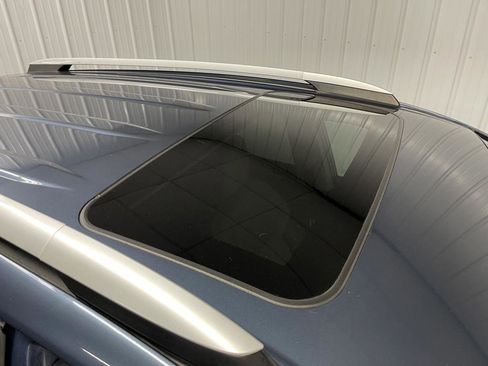 Used 2014 Toyota RAV4 Limited w/ Technology Package image 11