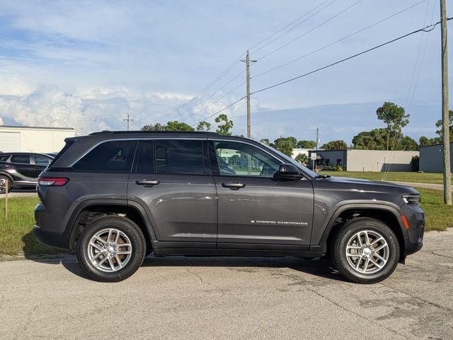 New 2025 Jeep Grand Cherokee Laredo X RWD image 3