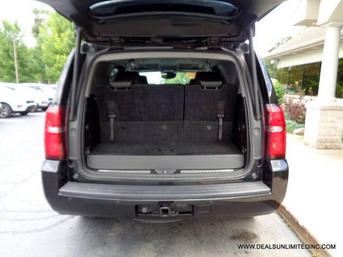 Used 2017 Chevrolet Tahoe LT AWD/4WD image 25
