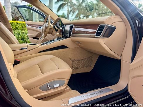 Used 2012 Porsche Panamera 4S image 34