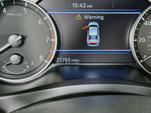 Used 2023 Nissan Altima 2.5 SV FWD image 19