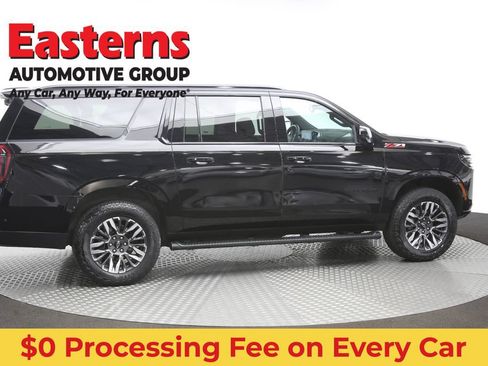 Used 2025 Chevrolet Suburban Z71 AWD/4WD image 46