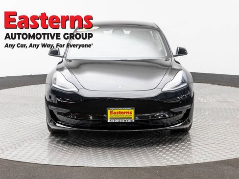Used 2019 Tesla Model 3 Standard Range Plus RWD image 2