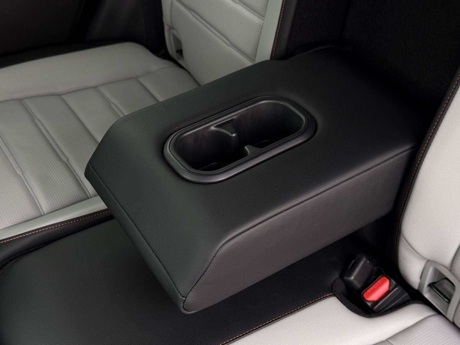 Certified 2026 Honda CR-V Sport Touring image 27