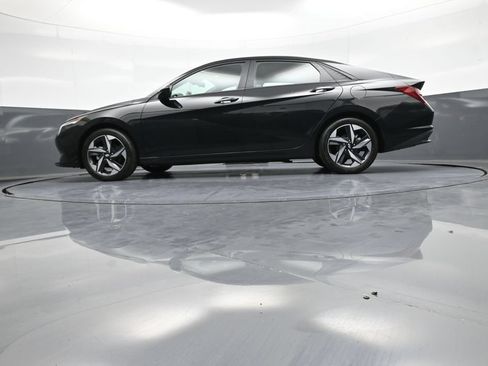 Certified 2023 Hyundai Elantra SEL w/ Convenience Package FWD image 33