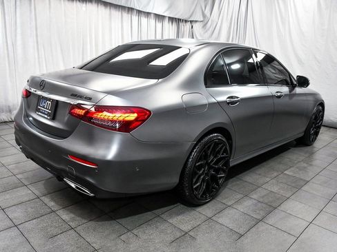 Used 2022 Mercedes-Benz E 450 4MATIC Sedan w/ Night Package image 6