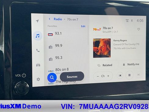 Certified 2024 Toyota Corolla Cross L image 23