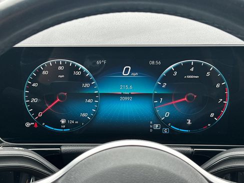 Used 2021 Mercedes-Benz GLA 250 4MATIC image 28