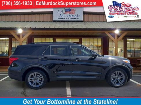 Certified 2023 Ford Explorer XLT w/ Equipment Group 202A RWD image 1