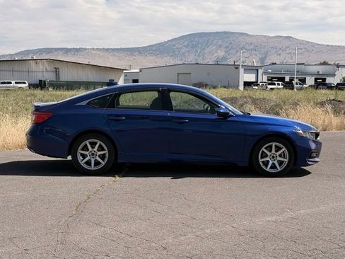 Used 2019 Honda Accord Sport image 7