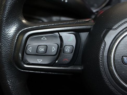 Used 2021 Jeep Gladiator Sport image 31